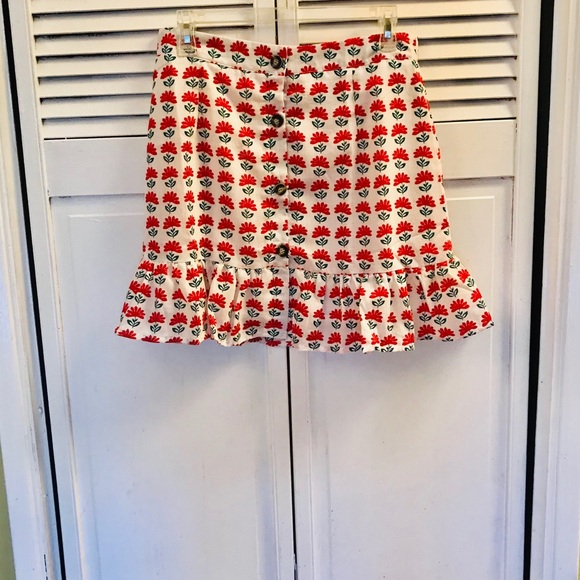 Red and Green Skirt 🌺 - Picture 3 of 8